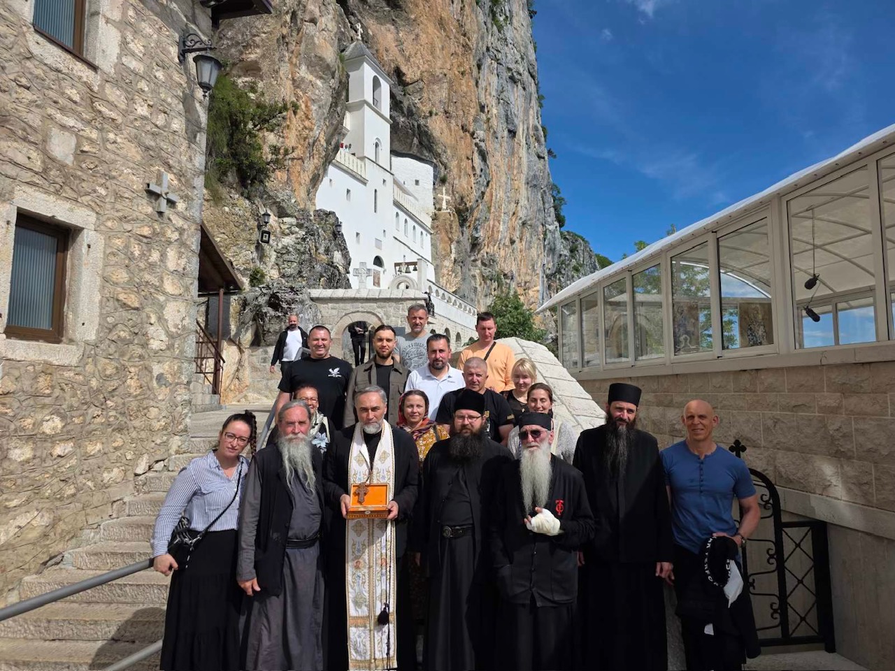  DAROVI IZ MANASTIRA OSTROG 